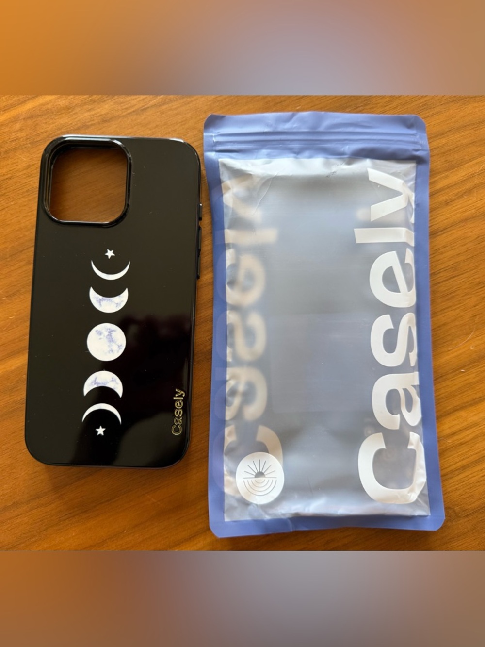 Casely iPhone 16 Pro Max classic case - marble moon